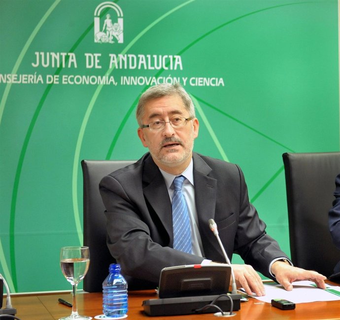 El Consejero De Economía, Innovación Y Ciencia, Antonio Ávila.