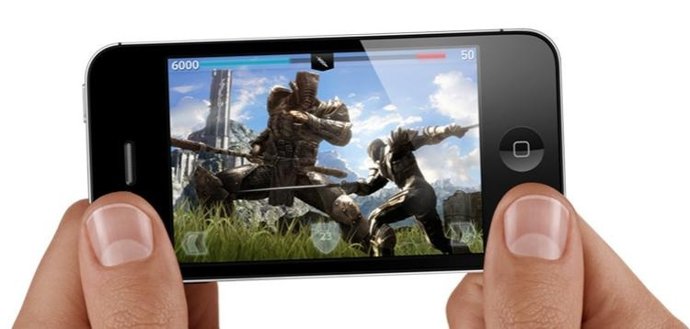 Iphone 4S Con El Juego Infinity Blade 2 Por Apple 