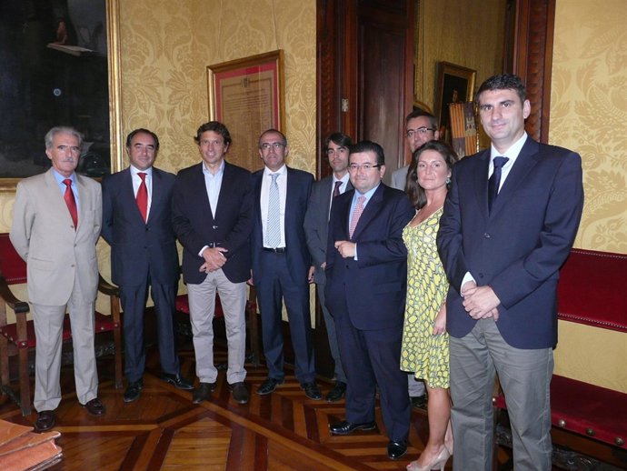El Alcalde, Mateo Isern, Con Los Representantes De BBVA, Santander Y La Caixa 