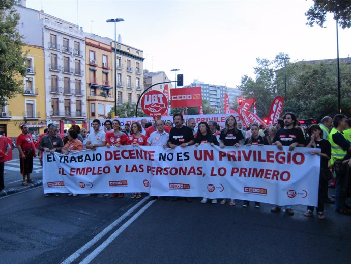 Manifestación Por El Trabajo Digno En Zaragoza