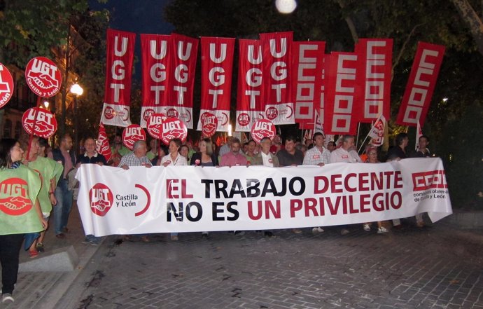 Manifestación Por Un Trabajo Decente En Valladolid