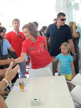 La Reina Doña Sofía Y Su Nieta Irene 