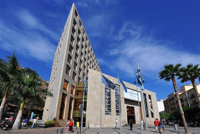Sede central de CajaCanarias.