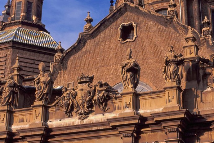 Detalle De La Fachada.