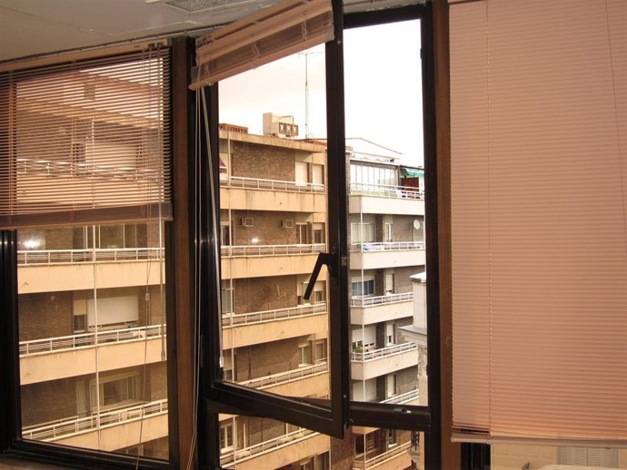 Ventana De Un Edificio