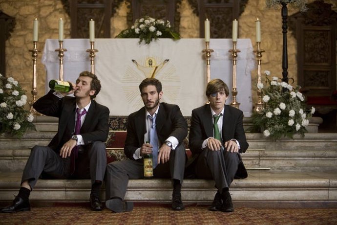 Quim Gutiérrez, Raúl Arévalo Y Adrián Lastra En Primos