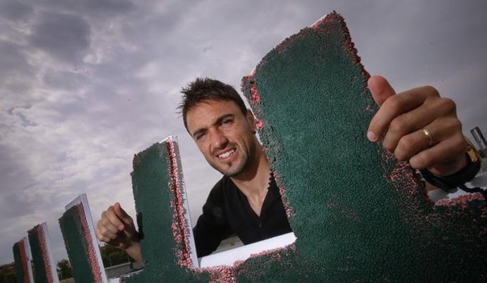 Momo En Una Sesión De Fotos