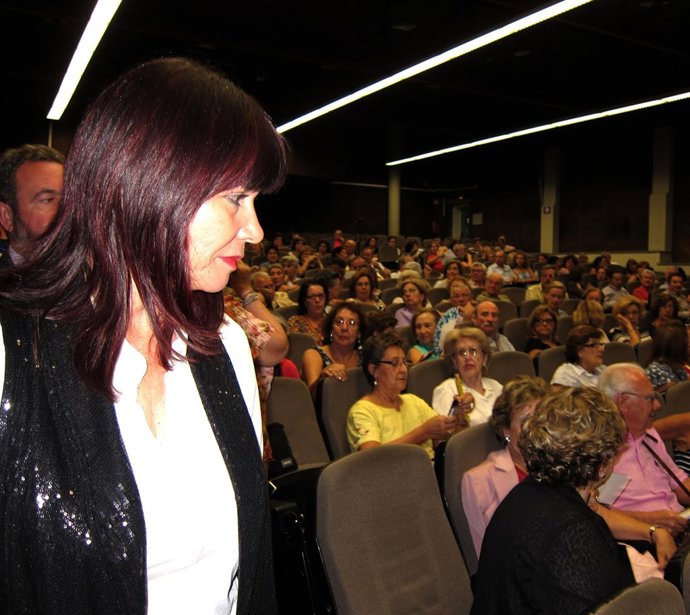 Micaela Navarro Inaugurando El Aula De La Experiencia