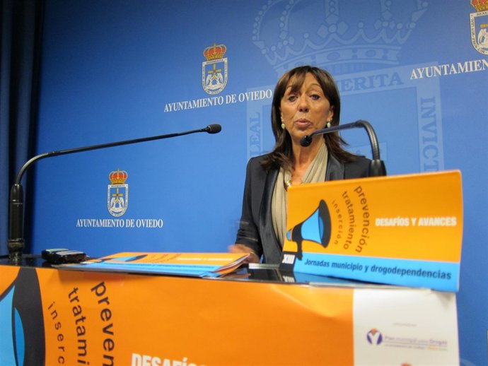 Inmaculada González Presenta Las Jornadas.