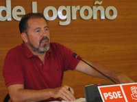 El PSOE critica el traslado de cuatro policías de las Unidades de Menores y Convivencia para seguridad de la alcaldesa