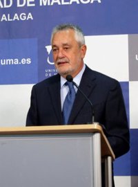 Griñán dice que "todo" lo que sirva para promocionar Sevilla y Andalucía con motivo de la Davis "lo va a poner" la Junta