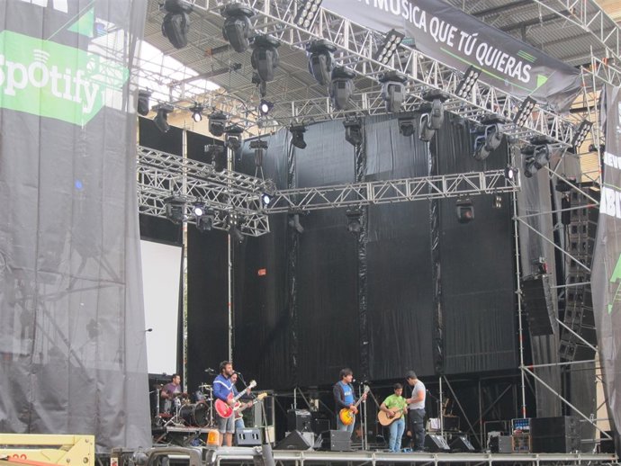 Escenario Plaza Pilar (Despistaos)