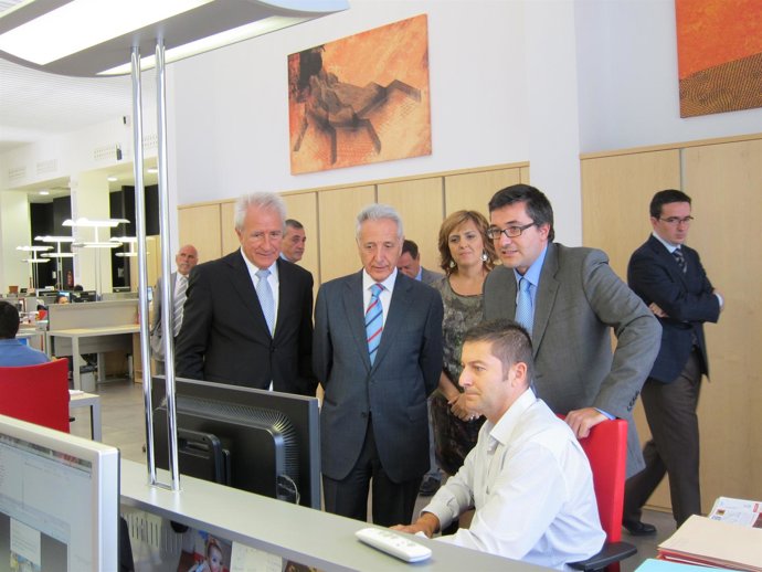 Visita Del Consejero Modesto Lobón Al ITA