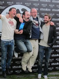 Gorka Otxoa se ríe de los hombres lobo y de la Galicia profunda en 'Lobos de Arga'