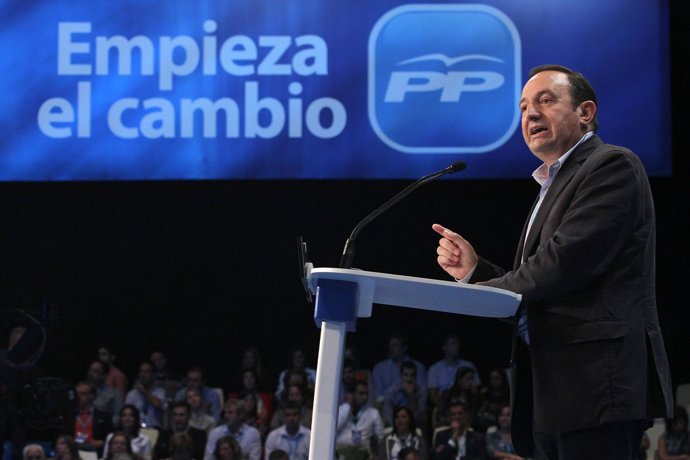 Pedro Sanz Durante Su Discurso En La Convención Nacional Del PP