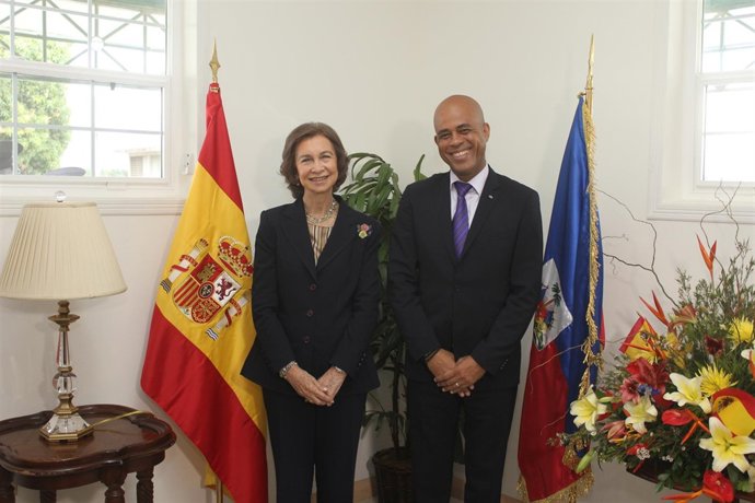 La Reina Doña Sofía Y El Presidente De Haití, Michel Martelly