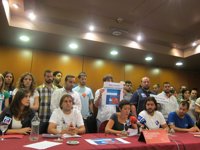 Los trabajadores destacan que la RTPA "no cierra hospitales y crea empleo y riqueza para Asturias"