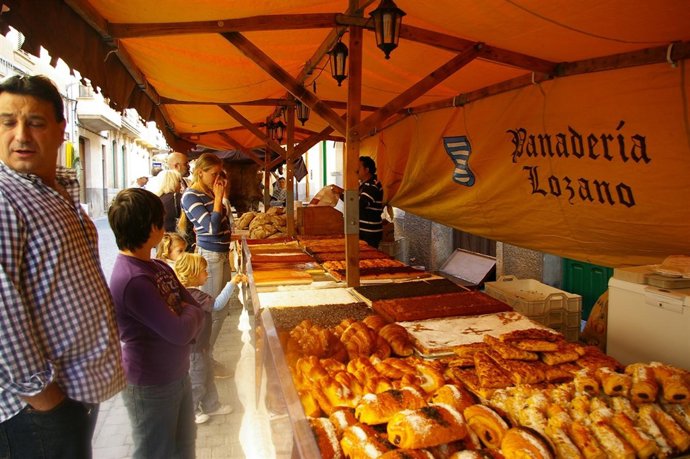 Un Puesto De La Fira De Mercaders De Llucmajor. 
