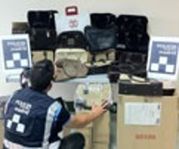 Bolsos Falsos Incautados Por La Policía Municipal De Madrid