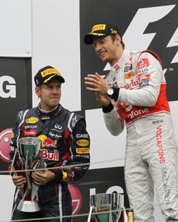 Button Arrebata La Victoria A Vettel En La Última Vuelta En Canadá