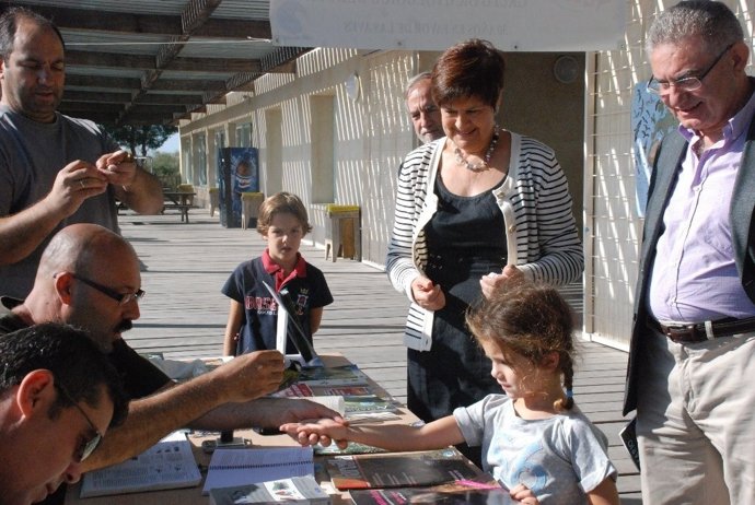 Consejera De Obras Públicas Y Vivienda, Josefina Cruz Villalón, 