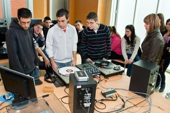 Una Visita Con Ratón Por CITA 