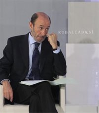 Rubalcaba asegura que "queda muy poco" para el fin de ETA 