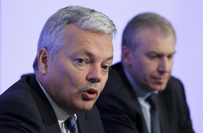 Ministro Belga De Finanzas, Didier Reynders, Y El Primer Ministro, Yves Leterme
