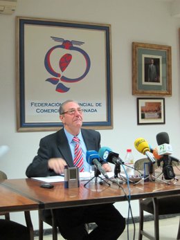 Enrique Oviedo, Presidente De La Federación Provincial De Comercio