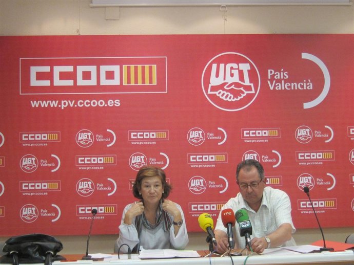 Representantes De CCOO Y UGT En La Rueda De Prensa 