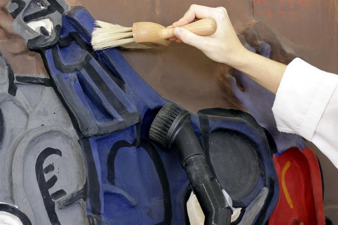 Restauración De Una Obra De Arte