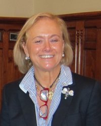 Mercedes Fernández defiende la utilidad de la Sindicatura y considera "razonable" una renovación en su conjunto