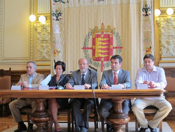 El Alcalde De Valladolid Presenta A Los Socios De Saborea Valladolid