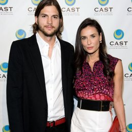 Ashton Kutcher Y Demi Moore 