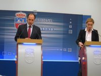 Diego asegura que el Presupuesto de Cantabria para 2012 estará aprobado "a 31 de diciembre"