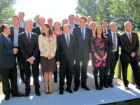 Rubalcaba pide a los candidatos de CyL y Valladolid que defiendan una PAC "no restrictiva" y la automoción