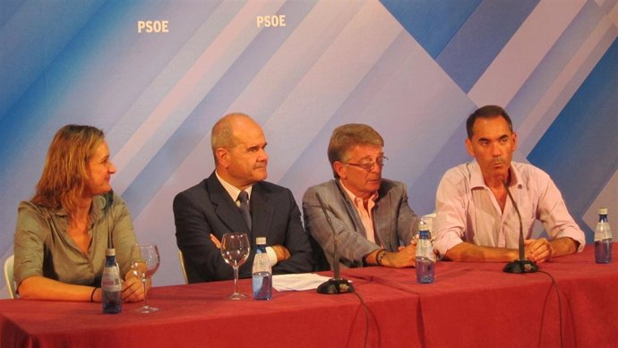 Manuel Chaves Se Reúne Con El Sector Económico De La Sierra De Cádiz