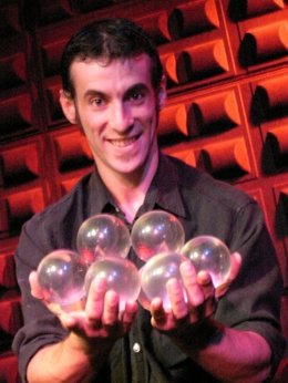 MATE DE REMATE, A Cargo De Mariano Guz (Argentina)