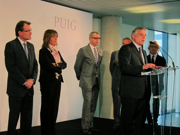 Autoridades En La Colocación De La Primera Piedra De La Sede De Puig