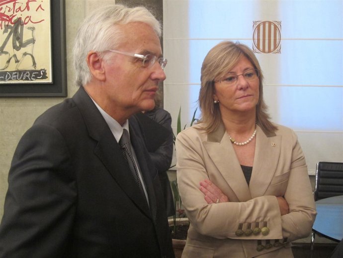 El Conseller De Cultura, Ferran Mascarell, Y La De Justicia, Pilar Fdez. Bozal