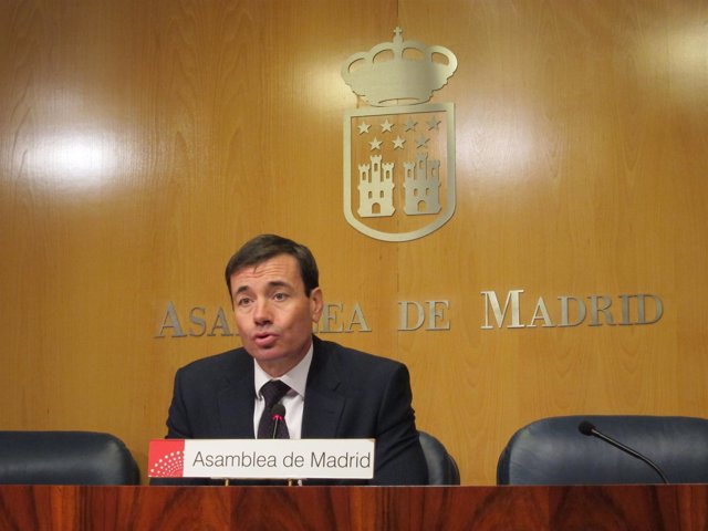 Tomás Gómez En Rueda De Prensa En La Asamblea De Madrid