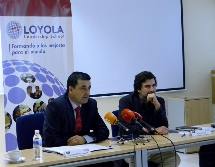 Rueda De Prensa Para Presentar El Programa Superior En Internet Business