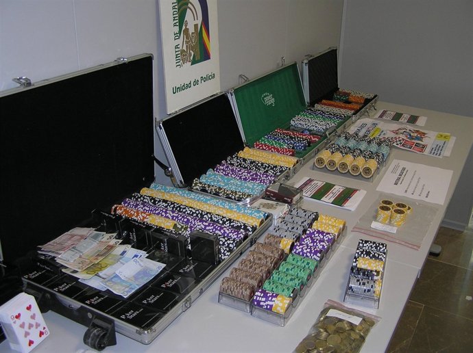 Clausurado Un Casino Ilegal En Los Palacios (Sevilla)