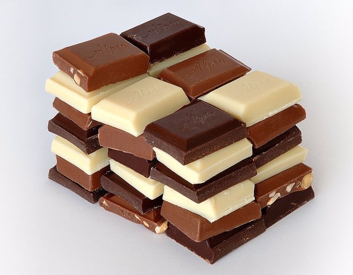 El Chocolate Negro Es Más Beneficioso Que El Chocolate Con Leche