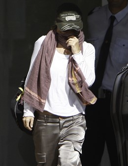 Eugenia Martínez De Irujo Saliendo Del Hospital