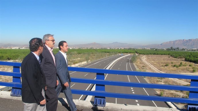 Ayala Visita La Autovía