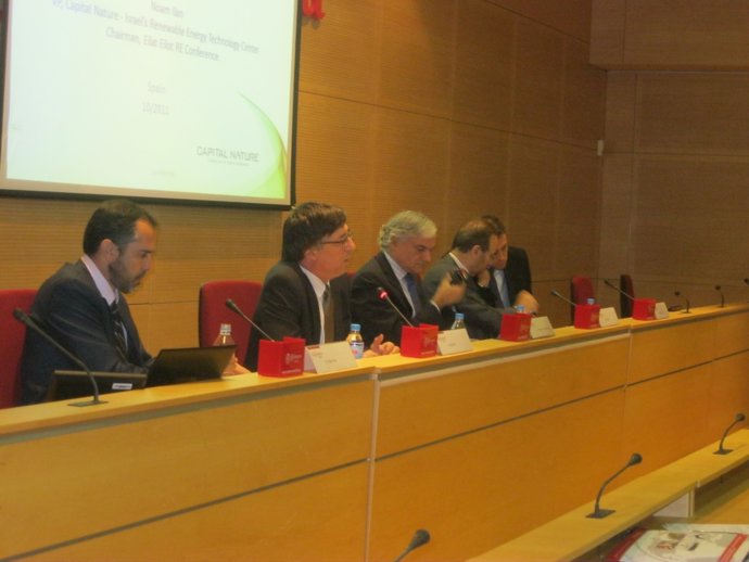 Mesa De Ponentes En El Seminario