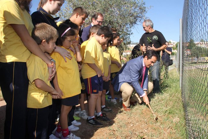 El Alcalde, José Antonio Nieto, En El Parque De La Asomadilla