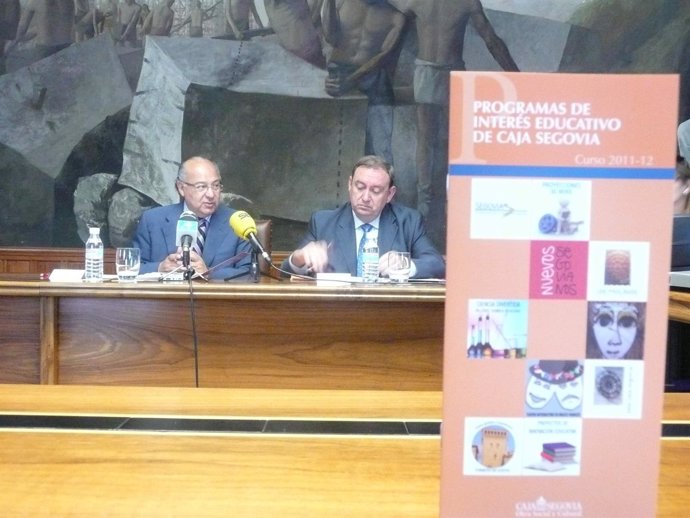Del Pozo (I) Y Rodríguez Presentan Los Programas. 