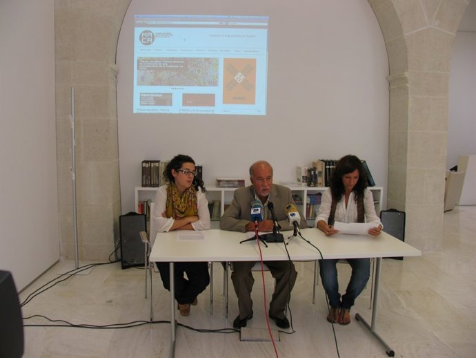 Presentación De La Biblioteca Y De Su Nueva Página Web